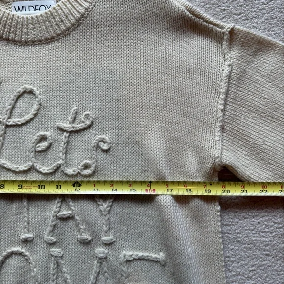 Wildfox Distressed Let’s Stay Home Sweater size S - Picture 4 of 7